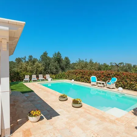 Trullo Milu * San Michele Salentino